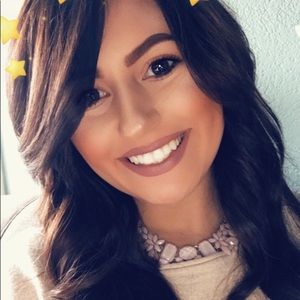 Meet your Posher, Aida